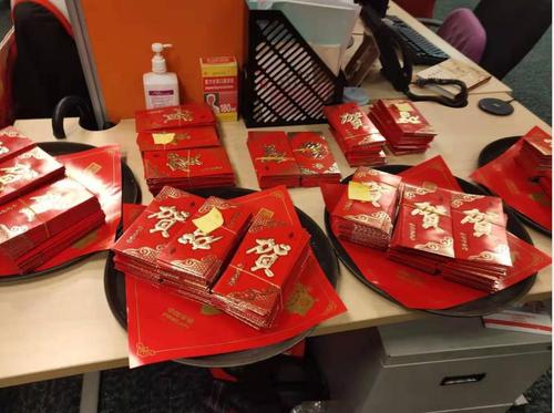上海礼品公司最新招聘,,来上海买什么礼物给家人?