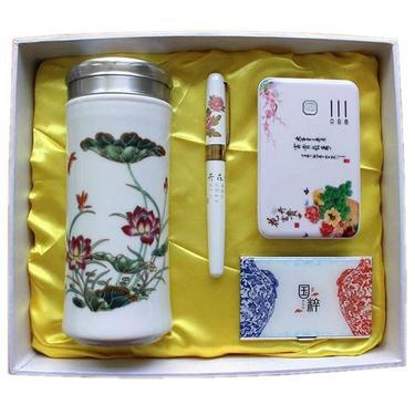 广州旅游购物高档礼品公司,,广州旅游给女领导带什么礼物回去?