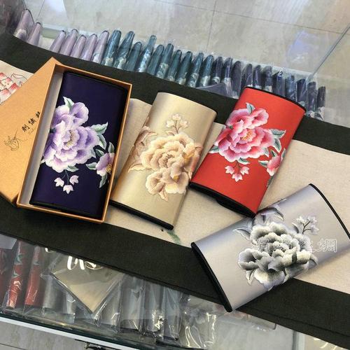 广州旅游购物高档礼品公司,,广州旅游给女领导带什么礼物回去?