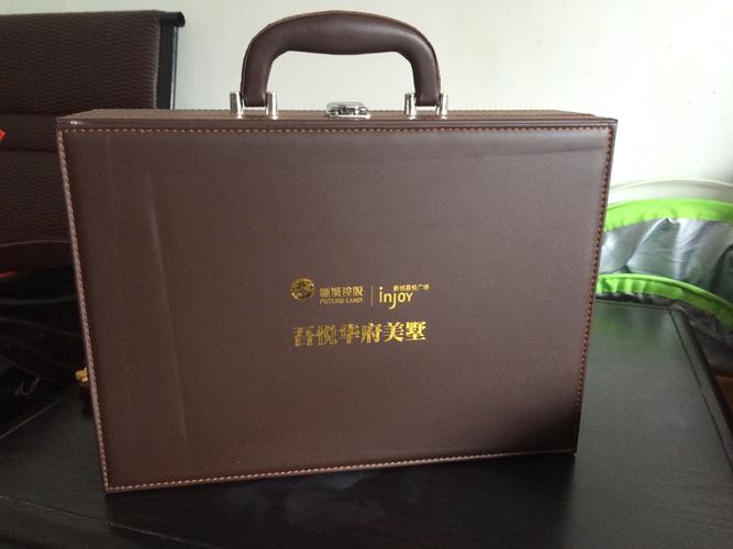 针对房地产公司的礼品,,房地产商楼盘开盘交房都给业主送什么精美礼物?