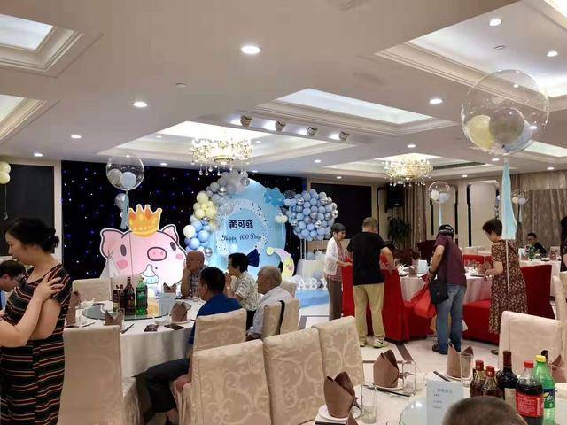 好朋友孩子满月酒送什么,同学孩子满月酒送什么
