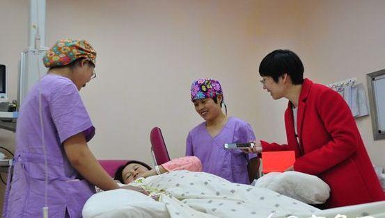 客户生孩子送什么,帮生孩子多少钱