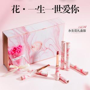 闺蜜生日送什么化妆品，闺蜜生日该送什么花好