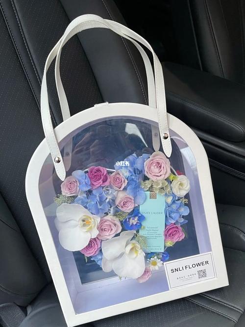 闺蜜生日送什么化妆品，闺蜜生日该送什么花好