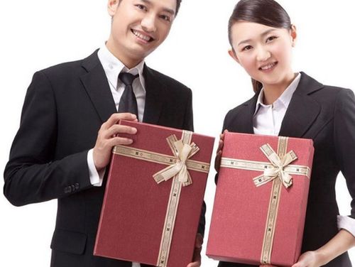 礼品公司现在需要业务员吗,礼品公司现在需要业务员吗知乎,礼品公司员工,怎样开发新的客户?求助?