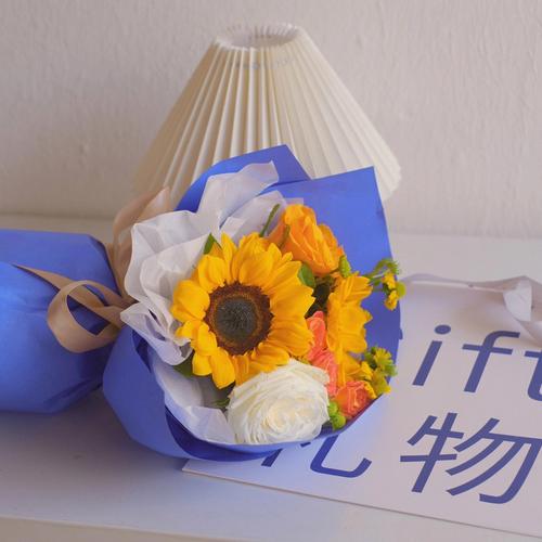 小学毕业给闺蜜送什么,小学毕业给闺蜜送什么花