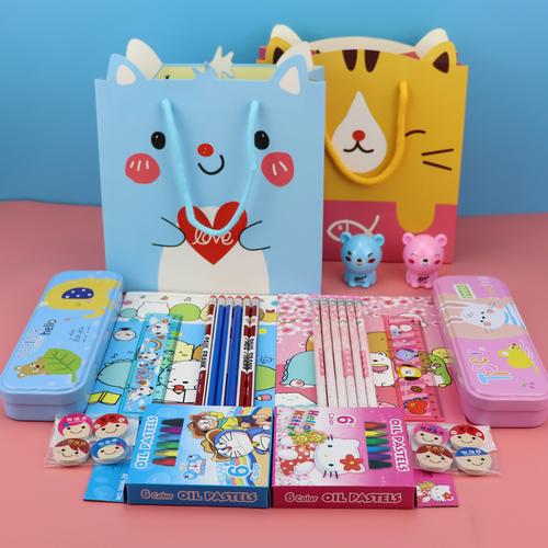 上小学给孩子准备什么礼物,小孩上小学送什么