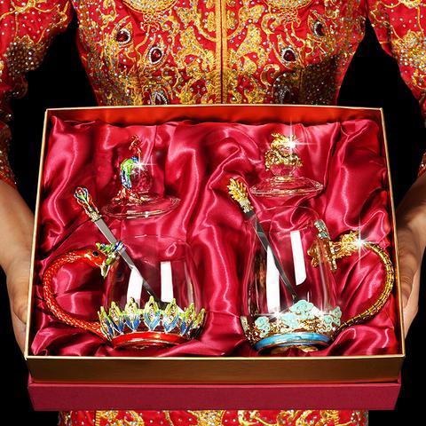 送给闺蜜订婚礼物,送给闺蜜订婚礼物可以送杯子吗,闺蜜订婚送什么礼物?
