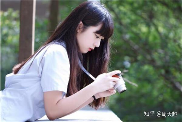 送什么最吸引女孩子,什么样的女孩子最吸引男生