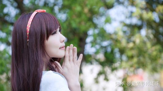 送什么最吸引女孩子,什么样的女孩子最吸引男生