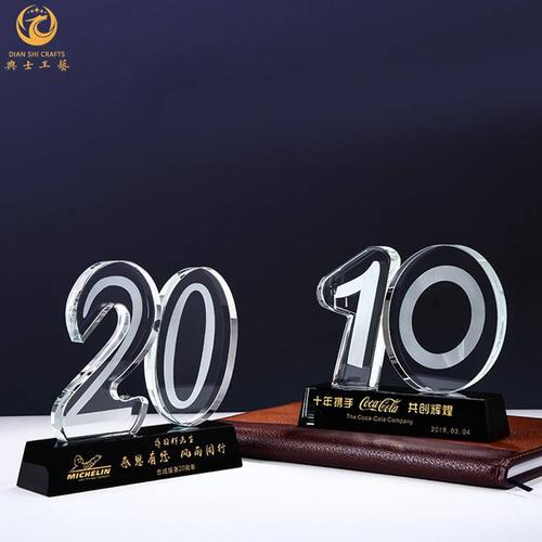 公司十周年送什么摆件,公司十周年送什么摆件比较好