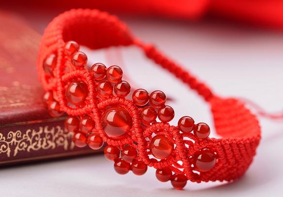 家里孩子本命年送什么礼物,孩子本命年妈妈给买点什么