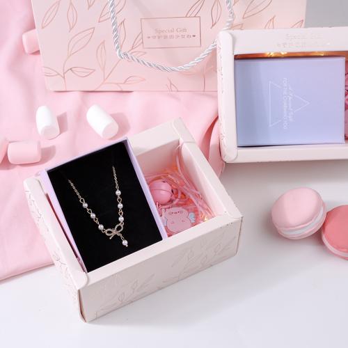 送闺蜜送什么礼品,送闺蜜送什么礼品比较好