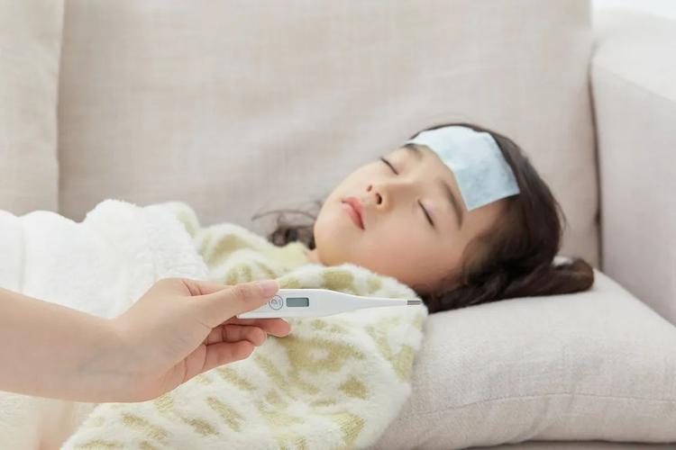 孩子发烧了送什么礼物,孩子发烧了怎么办