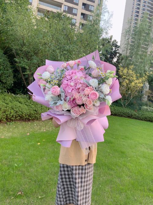 送女孩子什么比较好呢,送女孩子什么花比较好