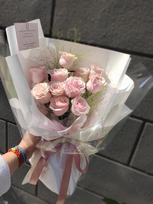 闺蜜过生日该送什么,闺蜜过生日该送什么花合适