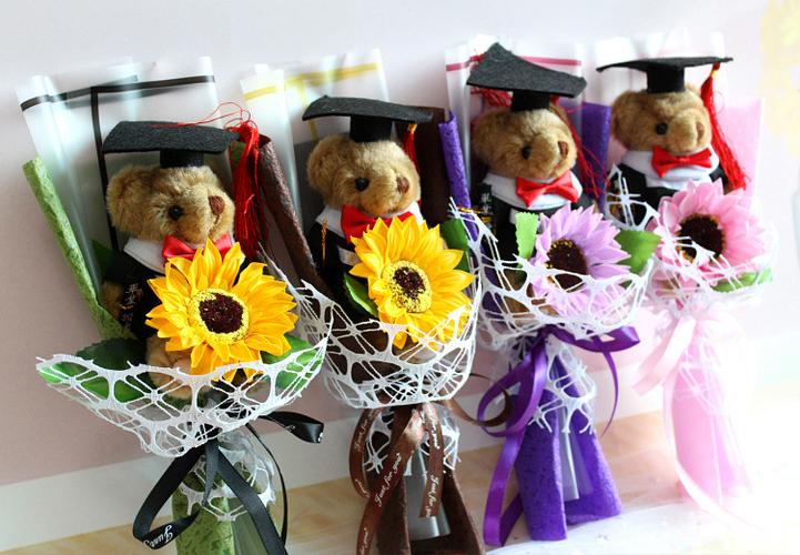 送上大学孩子什么礼物好,孩子考上大学送什么花