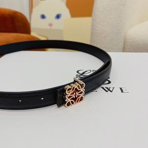 送闺蜜皮带合适吗，送闺蜜皮带合适吗女生，东西断了代表什么意思？