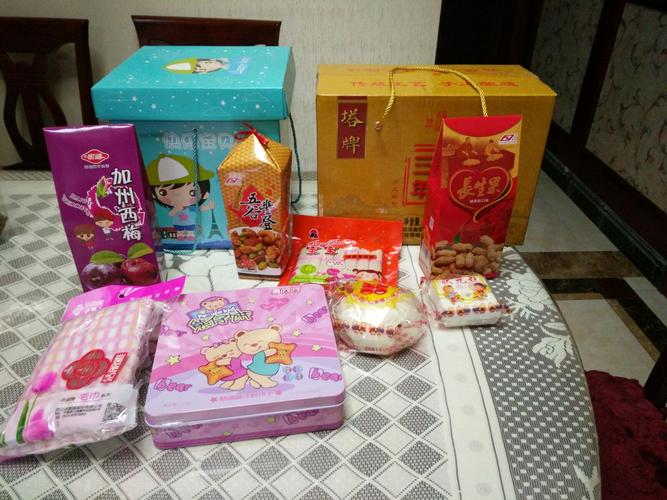 孩子出生外婆送什么礼物好呢,当地风俗小孩出生外婆买什么