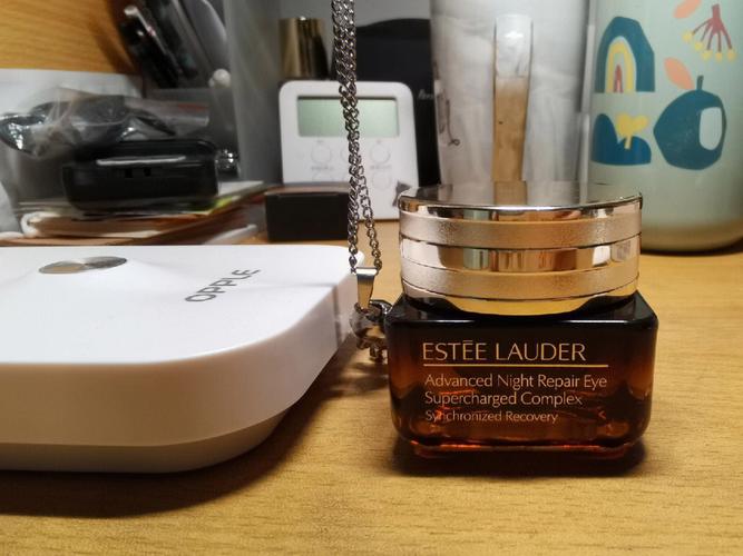 闺蜜生日送雅诗兰黛眼霜,雅诗兰黛眼霜送人好吗,268雅诗兰黛眼霜真的假的?