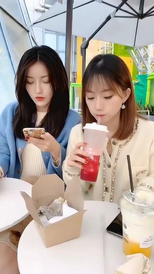 适合送给闺蜜的吃食,,闺蜜喂男朋友吃东西?