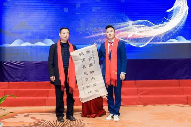 2016年送客户送什么,客户邹先生于2016年3月