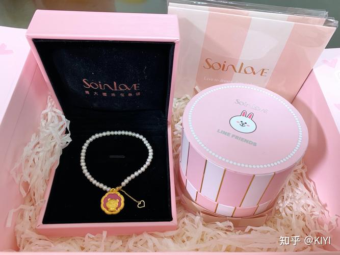 过年送闺蜜礼品送什么合适,过年送闺蜜礼物送什么最好