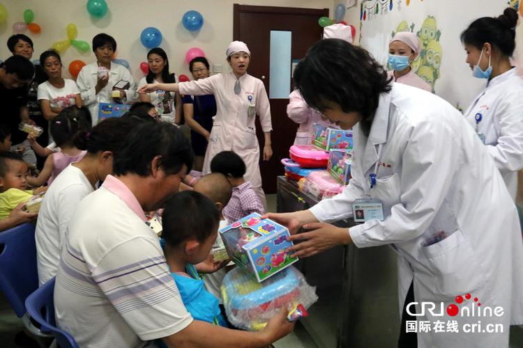 看望小孩子住院送什么,看望小孩子住院送什么礼物好
