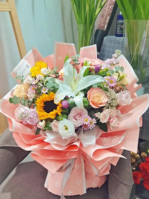 闺蜜生孩子送什么,闺蜜生孩子送什么鲜花