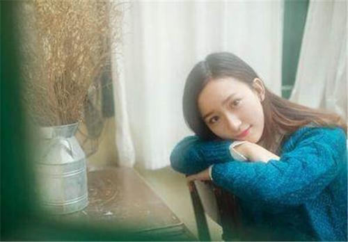 初次见面送女孩子什么东西,初次见面应该送女孩子点什么好
