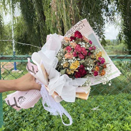 闺蜜失恋送什么,闺蜜失恋送什么花安慰
