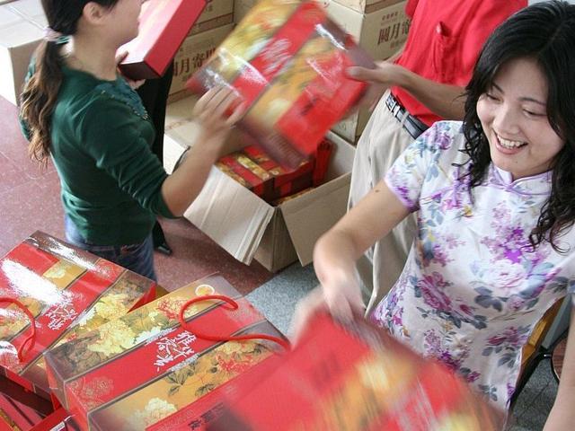 中秋节公司为什么要发礼品,中秋节为什么不能发月饼