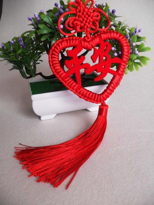平安节送孩子什么礼物,保孩子平安适合抄什么经