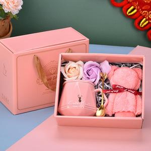闺蜜订婚适合送什么礼物,送闺蜜订婚的话语