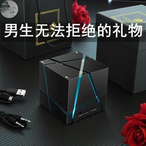 送心仪的男孩子礼物送什么,男孩子送妈妈礼物送什么好