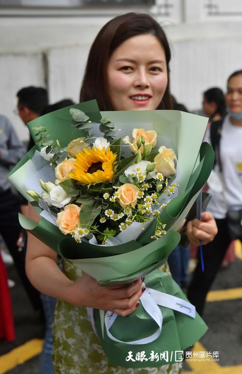 孩子考得好送什么,孩子考得好送什么花比较好