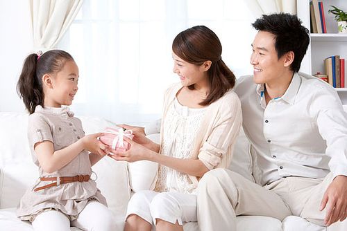 父母送孩子什么礼物好呢,父母送孩子什么礼物好呢图片