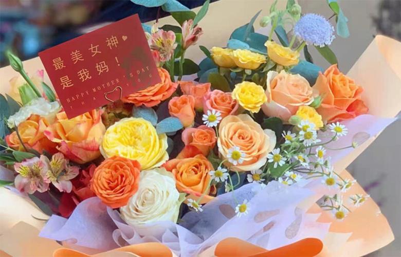 孩子送母亲节礼物,孩子送母亲节礼物怎么发朋友圈,母亲节学生给妈妈送什么?