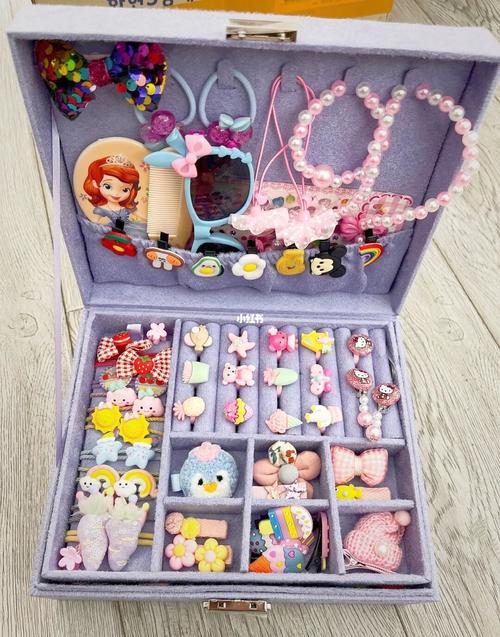 适合送给小孩子的礼物，适合送给小孩子的礼物手工制作，姐姐家小孩快出生了，作为小姨，该送什么礼物好呢？