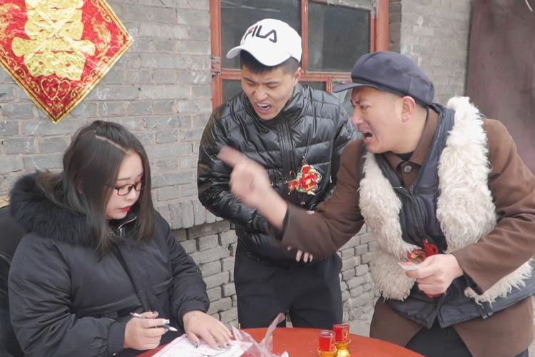 哥哥生孩子送礼,哥哥生孩子送礼送多少,弟弟家生了小孩亲哥哥要随礼吗?