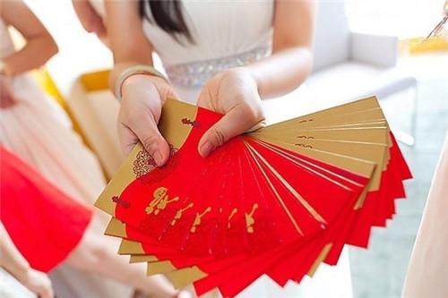 生孩子给谁送礼,,生了小孩随礼叫什么?