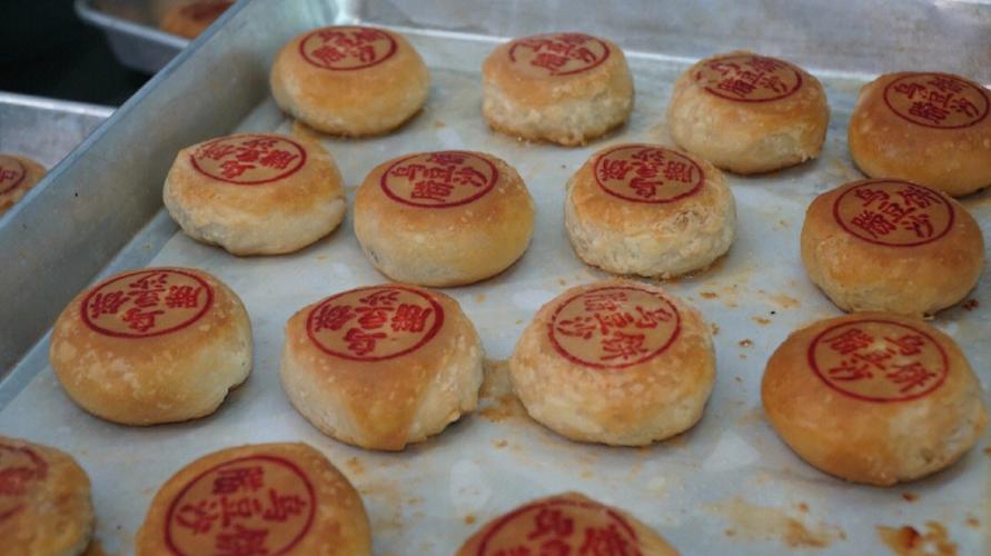 干爸给孩子的礼物,,中秋节干爸家里送什么礼物?