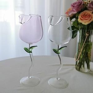 女孩子送我红酒杯,,女孩子送我红酒杯