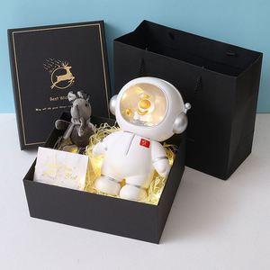 给老板的孩子生日礼物,,领导的孩子过生日,叫我们去参加,送什么礼物好?