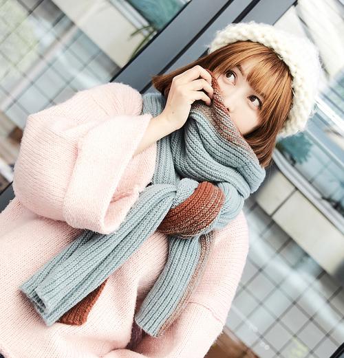 冬天送围巾给女孩子,,送女朋友围巾的温暖情话?