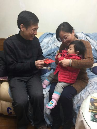 小孩子过生日需要送礼吗,,外孙过生日外公外婆要送红包吗?