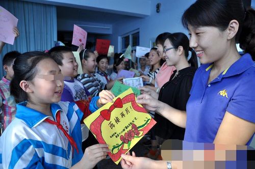 孩子合作有中国特色礼物，，家长给班里孩子准备礼物如何感谢？