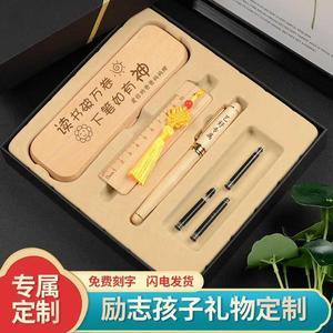 十四岁孩子新年礼物，十四岁孩子新年礼物送什么好，给一个14岁男孩送生日礼物，送什么比较好？