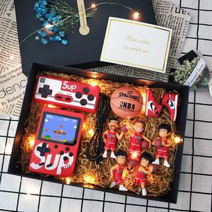 送小男孩子的生日礼物,送小男孩子的生日礼物送什么好,九岁男孩过生日送什么礼物?