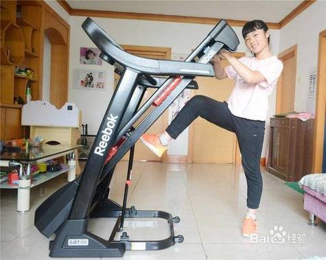 男人送一个跑步机给女孩子,男人送一个跑步机给女孩子什么意思,搬跑步机找谁搬运比较便宜?